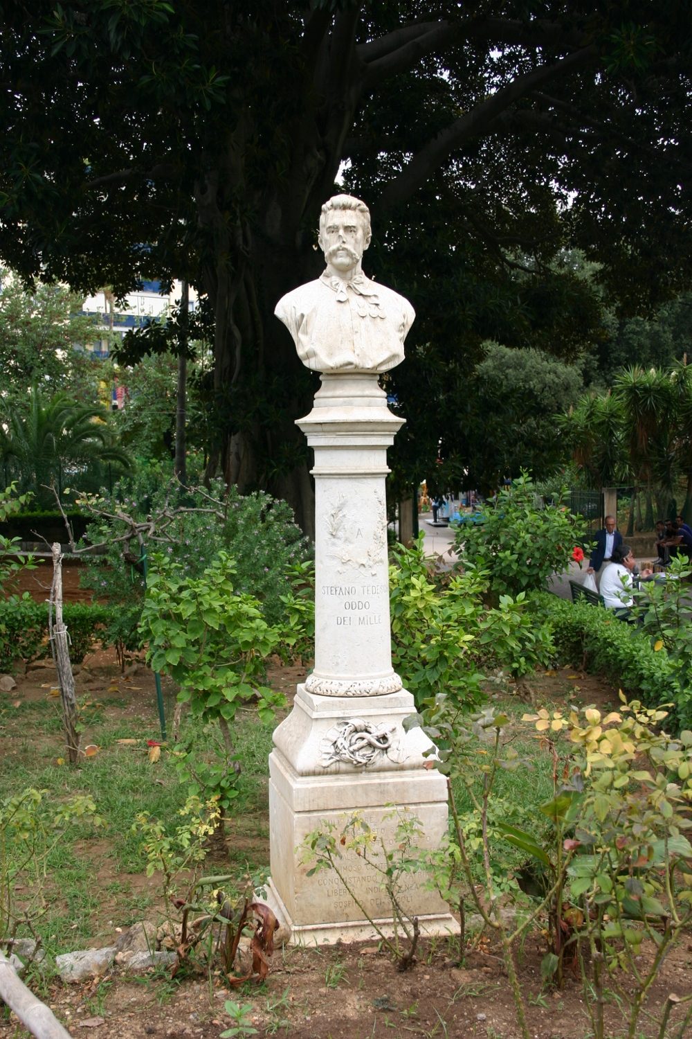 Stefano Tedeschi Oddo's monument, Palermo - 01.jpg
